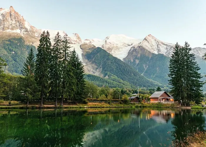 Apartment Le Pied Du Brevent - Walk To Ski Lift, Chamonix Getaway